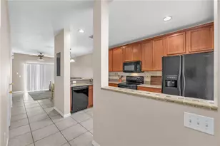8509 Trail Wind Dr, Tampa, FL 33647 - Photo 7
