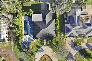 670 Sunset Dr S, Saint Petersburg, FL 33707 - Photo 67