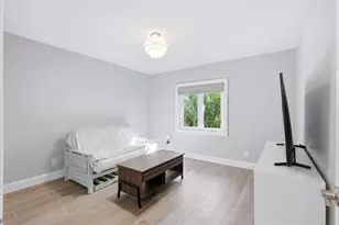 670 Sunset Dr S, Saint Petersburg, FL 33707 - Photo 35