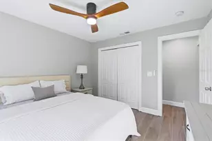 670 Sunset Dr S, Saint Petersburg, FL 33707 - Photo 33