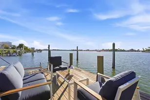 670 Sunset Dr S, Saint Petersburg, FL 33707 - Photo 57