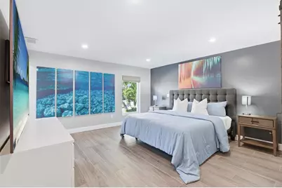 670 Sunset Drive S, Saint Petersburg, FL 33707 - Photo 23