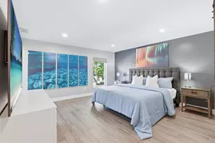 670 Sunset Dr S, Saint Petersburg, FL 33707 - Photo 23