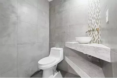 670 Sunset Drive S, Saint Petersburg, FL 33707 - Photo 37