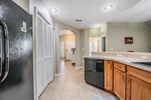 1827 Hammocks Ave, Lutz, FL 33549 - Photo 7