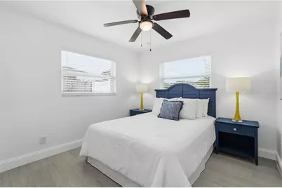 546 90th Avenue N, Saint Petersburg, FL 33702 - Photo 17