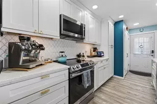 2902 Lichen Ln, Clearwater, FL 33760 - Photo 11