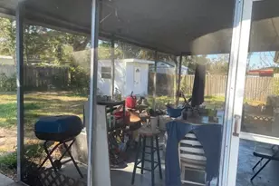 7242 Lynnwood Ave N, Saint Petersburg, FL 33710 - Photo 17