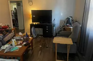 7242 Lynnwood Ave N, Saint Petersburg, FL 33710 - Photo 3