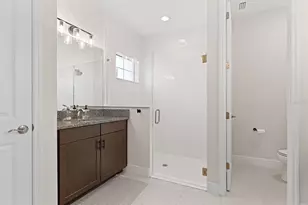 12643 Shetland Walk Dr, Lithia, FL 33547 - Photo 17