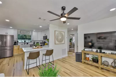 4703 W Wallace Avenue, Tampa, FL 33611 - Photo 5