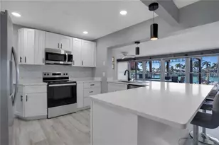 11800 6th St E, Treasure Island, FL 33706 - Photo 5