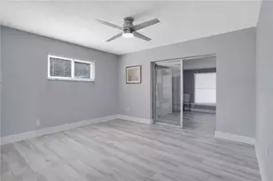 11800 6th St E, Treasure Island, FL 33706 - Photo 7