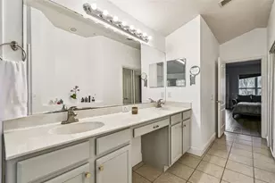 26848 Shoregrass Dr, Wesley Chapel, FL 33544 - Photo 43