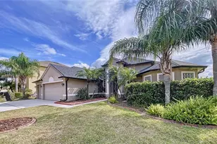 26848 Shoregrass Dr, Wesley Chapel, FL 33544 - Photo 3