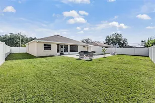 106 Winston Manor Cir, Seffner, FL 33584 - Photo 23