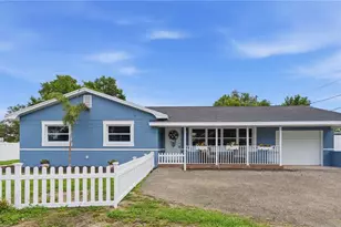 6160 22nd Ave N, Saint Petersburg, FL 33710 - Photo 1