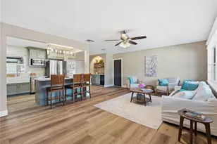 6160 22nd Ave N, Saint Petersburg, FL 33710 - Photo 7