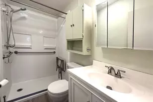 108 N St George Cir, Apollo Beach, FL 33572 - Photo 15