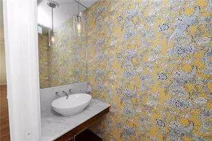 405 Central Ave, Saint Petersburg, FL 33701 - Photo 13