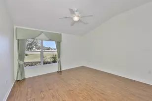 2119 Grantham Greens Dr, Sun City Center, FL 33573 - Photo 17