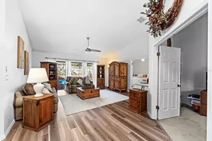 625 Fayette Dr S, Safety Harbor, FL 34695 - Photo 7