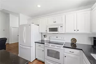 1002 Ventana Dr, Sun City Center, FL 33573 - Photo 7