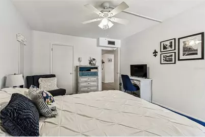 9945 47th Avenue #206, Saint Petersburg, FL 33708 - Photo 23