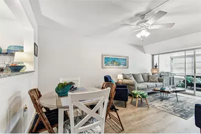 9945 47th Avenue #206, Saint Petersburg, FL 33708 - Photo 3