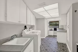 1461 74th Cir NE, Saint Petersburg, FL 33702 - Photo 29