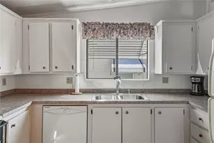 35025 McCulloughs Leap, Zephyrhills, FL 33541 - Photo 17