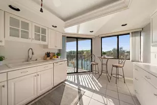 1651 Sand Key Estates Ct, Clearwater Beach, FL 33767 - Photo 11