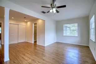 555 54th St N, Saint Petersburg, FL 33710 - Photo 17