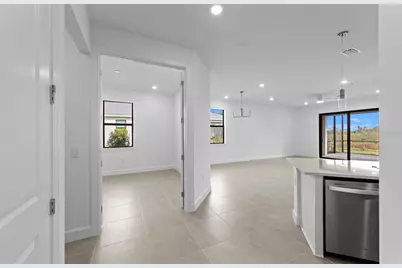 18836 Indian Rock Place, Lakewood Ranch, FL 34211 - Photo 9