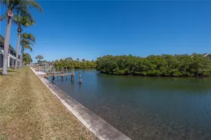 8812 Bay Pointe Dr, Tampa, FL 33615 - Photo 21