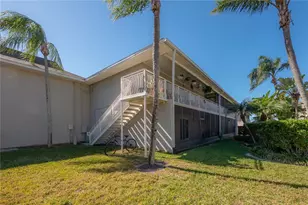 8812 Bay Pointe Dr, Tampa, FL 33615 - Photo 29