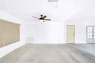 2006 N Taylor Rd, Brandon, FL 33510 - Photo 31