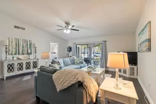 2501 Oak Cir, Tarpon Springs, FL 34689 - Photo 9