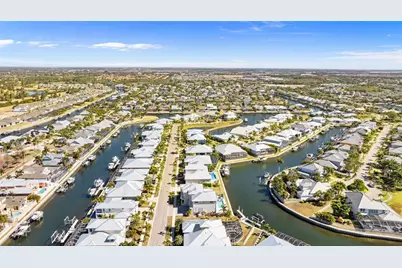 708 Pinckney Drive, Apollo Beach, FL 33572 - Photo 59