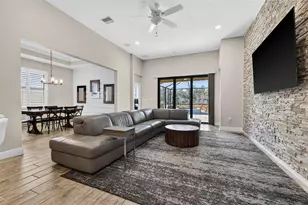 1244 Florablu Dr, Seffner, FL 33584 - Photo 7