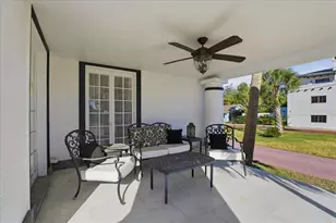 208 N Spring Blvd, Tarpon Springs, FL 34689 - Photo 15