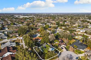 2700 Sedgefield Ct E, Clearwater, FL 33761 - Photo 3