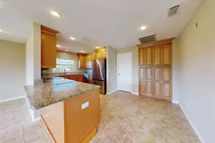 2110 W View Dr, Sun City Center, FL 33573 - Photo 21
