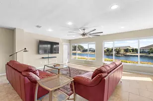 2110 W View Dr, Sun City Center, FL 33573 - Photo 5