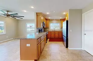 2110 W View Dr, Sun City Center, FL 33573 - Photo 7