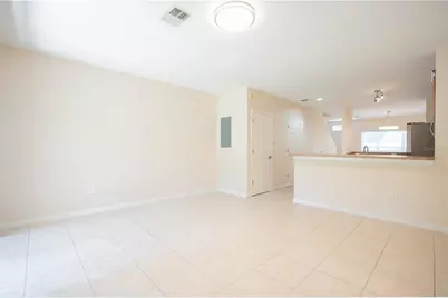 5828 Nature Terrace Cove, Tampa, FL 33617 - Photo 9