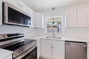 7906 4th Ave S, Saint Petersburg, FL 33707 - Photo 15