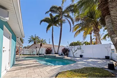 7906 4th Avenue S, Saint Petersburg, FL 33707 - Photo 25