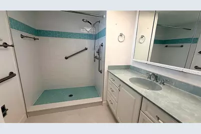 5130 Brittany Drive S #807, Saint Petersburg, FL 33715 - Photo 11