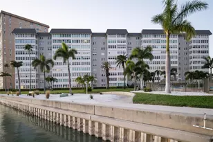 5130 Brittany Dr S, Saint Petersburg, FL 33715 - Photo 17